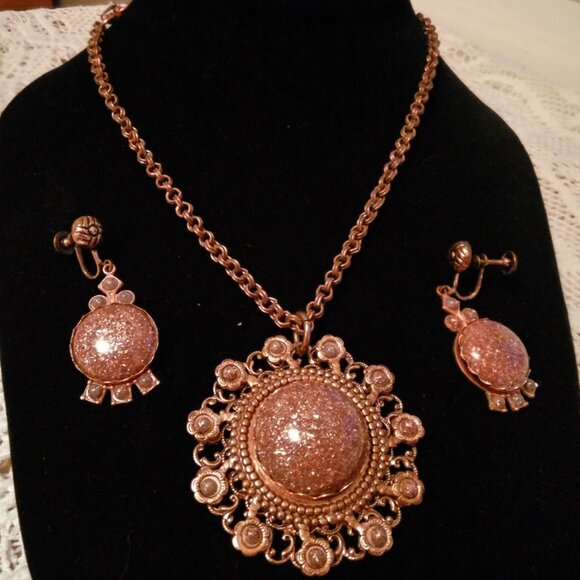 Victorian Style Vintage Faux Goldstone Copper Necklace Screw-back Earring Set - Picture 4 of 8